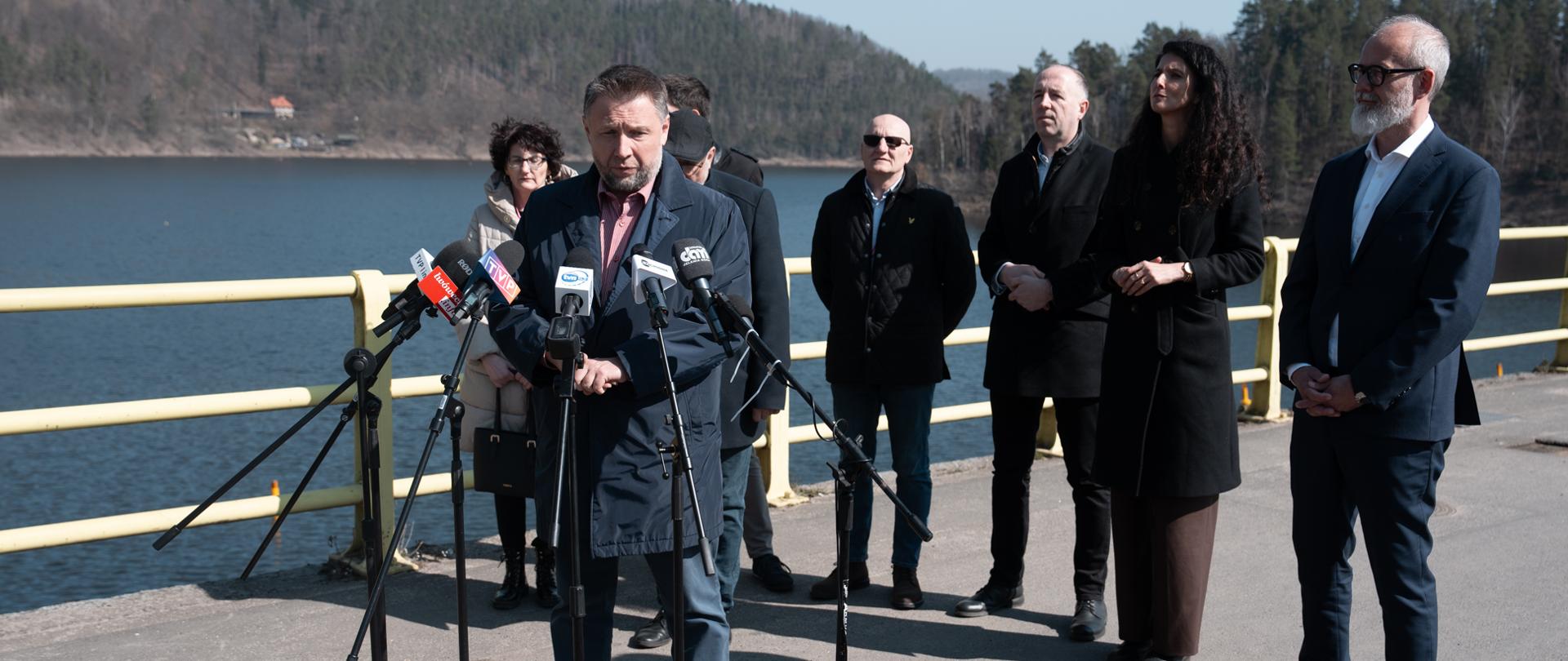 Zapora w Pilchowicach jest bezpieczna.