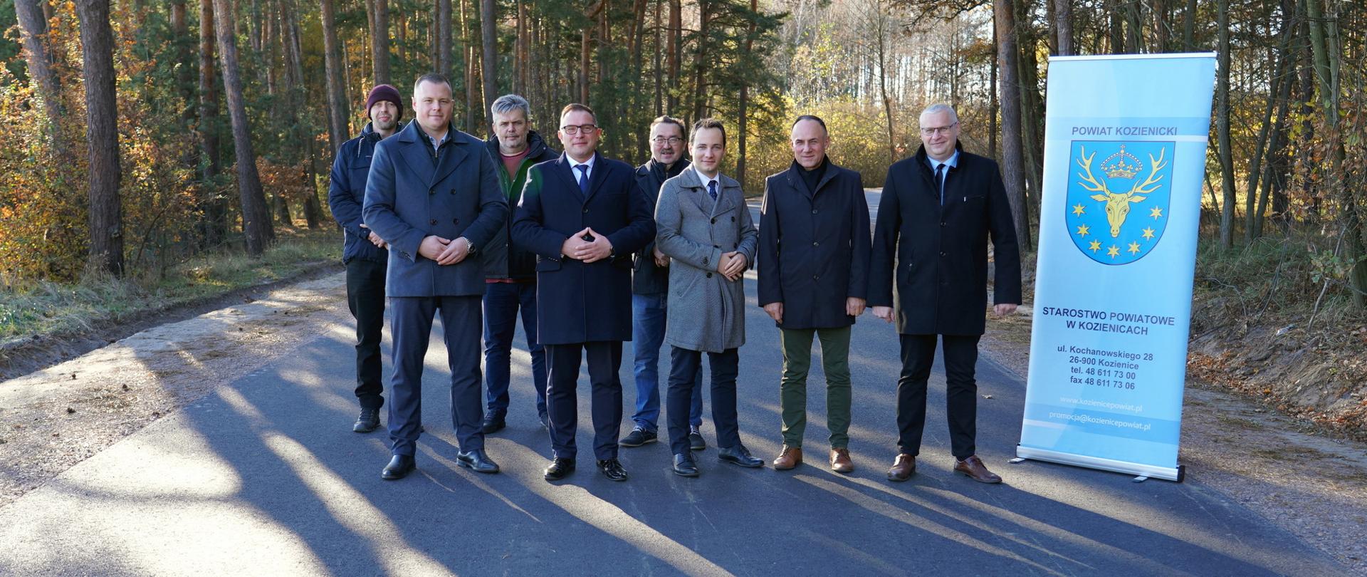 Otwarcie przebudowanej drogi w powiecie kozienickim