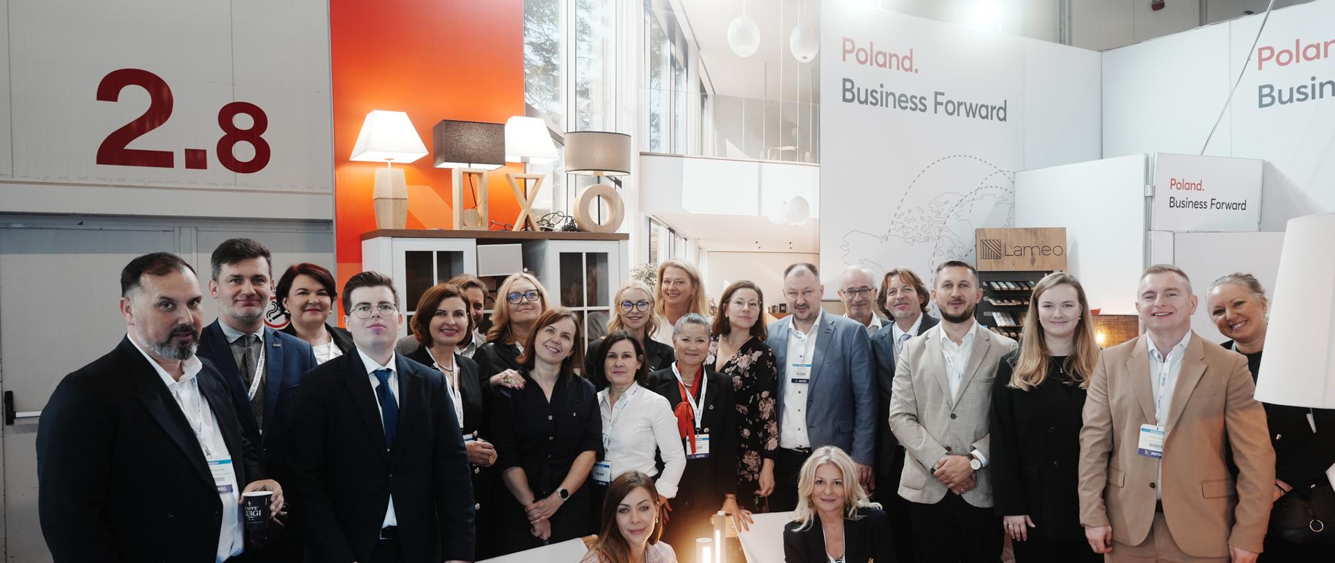 Zdjęcie uczestników targów XENIA 2025