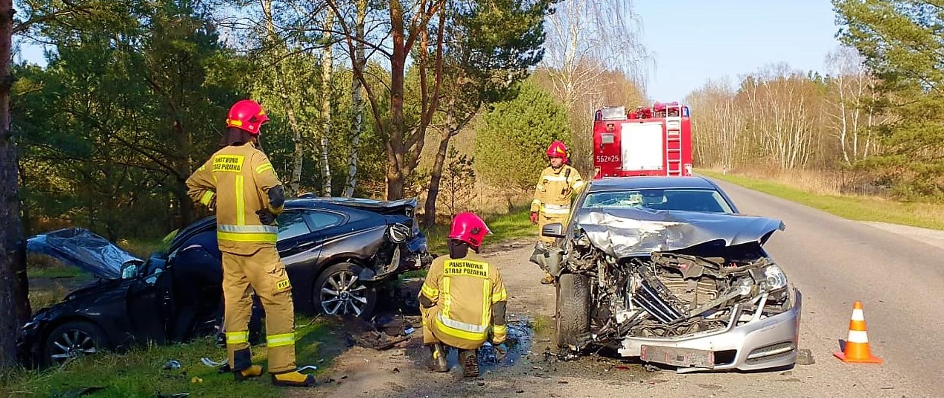 Efekty zderzenia pojazdów na DK 93