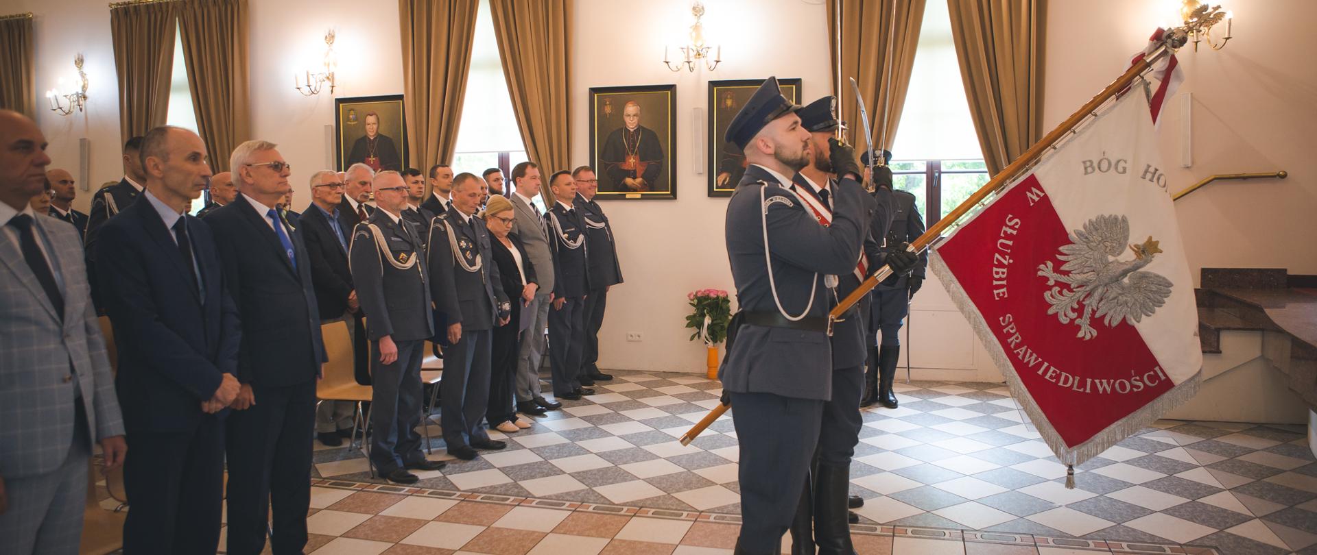 Nadanie sztandaru Aresztowi Śledczemu we Wrocławiu