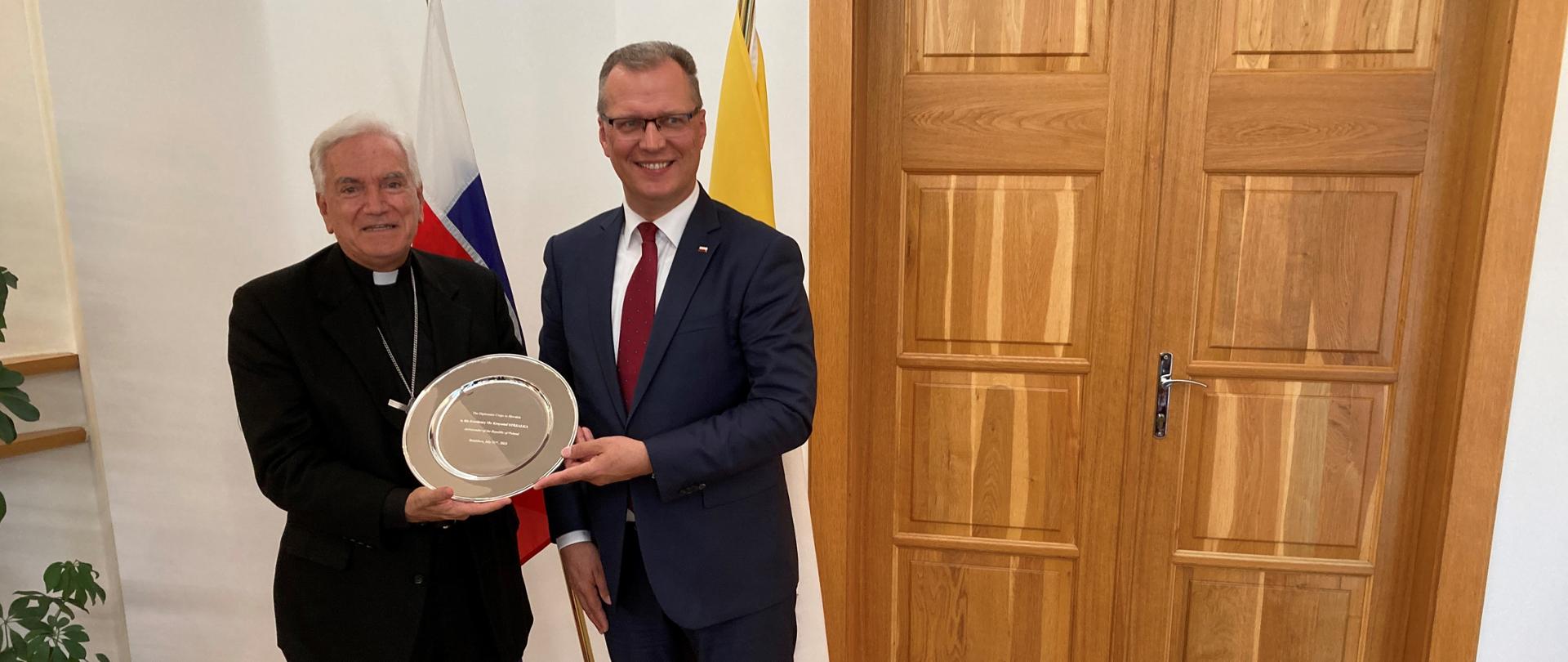 Spotkanie ambasador z Nuncjuszem Apostolskim na Słowacji 