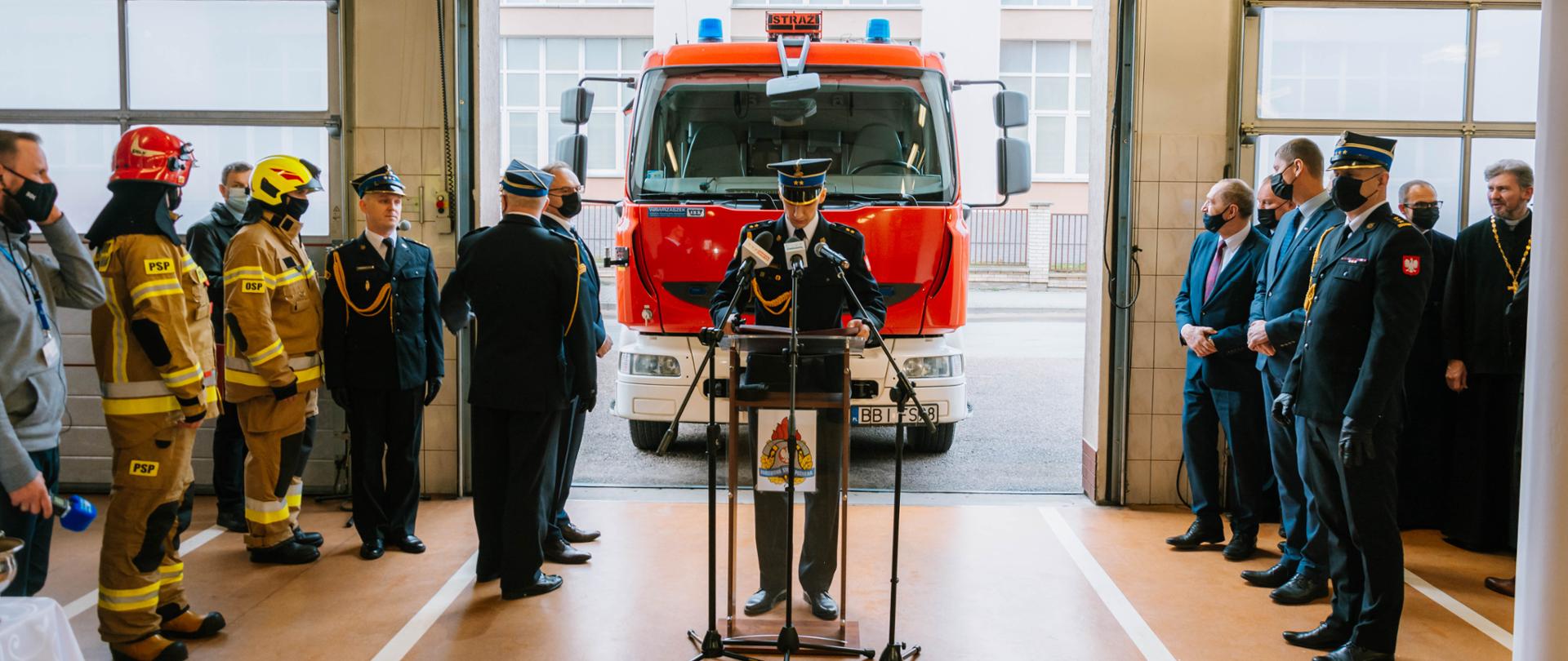 Nowe wozy dla strażaków z Bielska Podlaskiego i druhów OSP z Domanowa