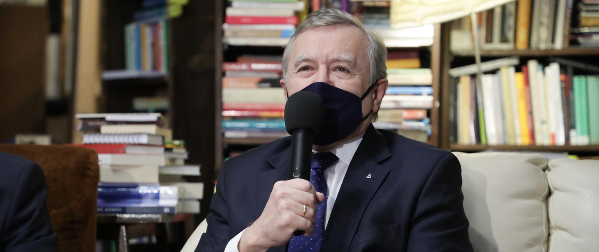 Ponad 43 mln zł dla bibliotek i niemal 3 mln zł dla małych księgarni – programy wspierające rozwój czytelnictwa zostały rozstrzygnięte