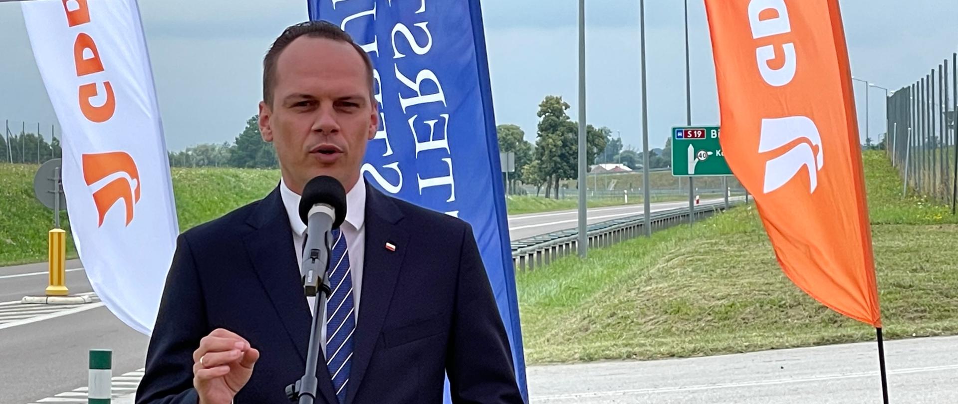 Wiceminister infrastruktury Rafał Weber