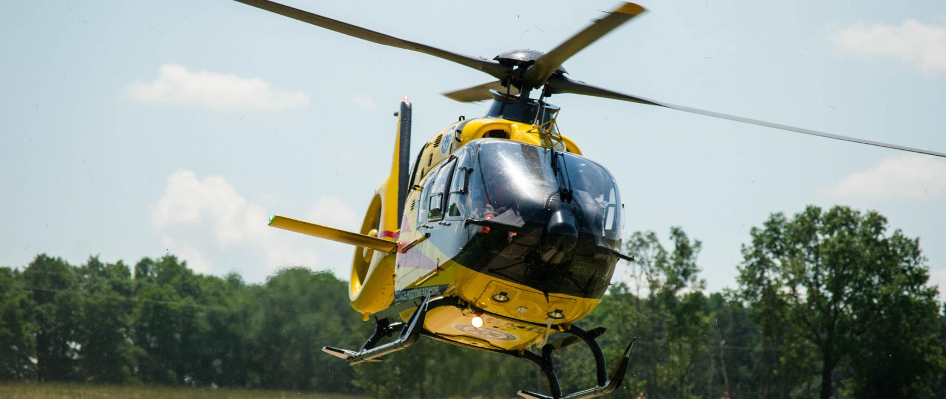 Na zdjęciu helikopter LPR w powietrzu