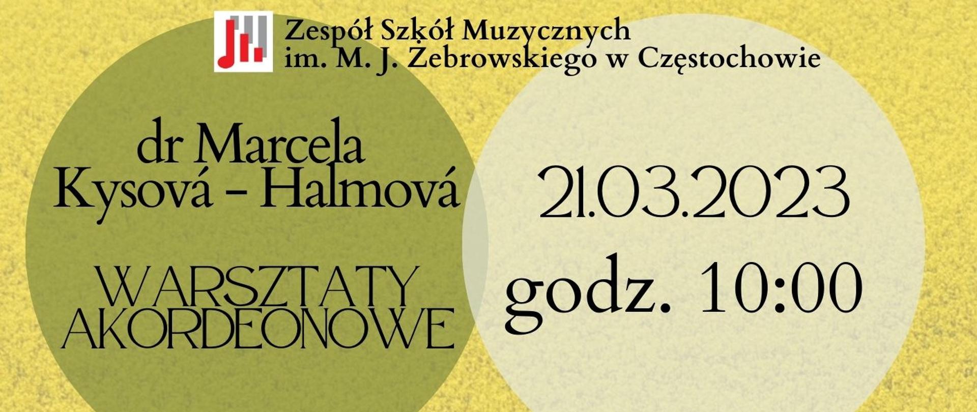 Na piaskowym tle w dwóch kołach informacje o godzinie, dacie i miejscu warsztatów akordeonowych. U góry logo szkoły