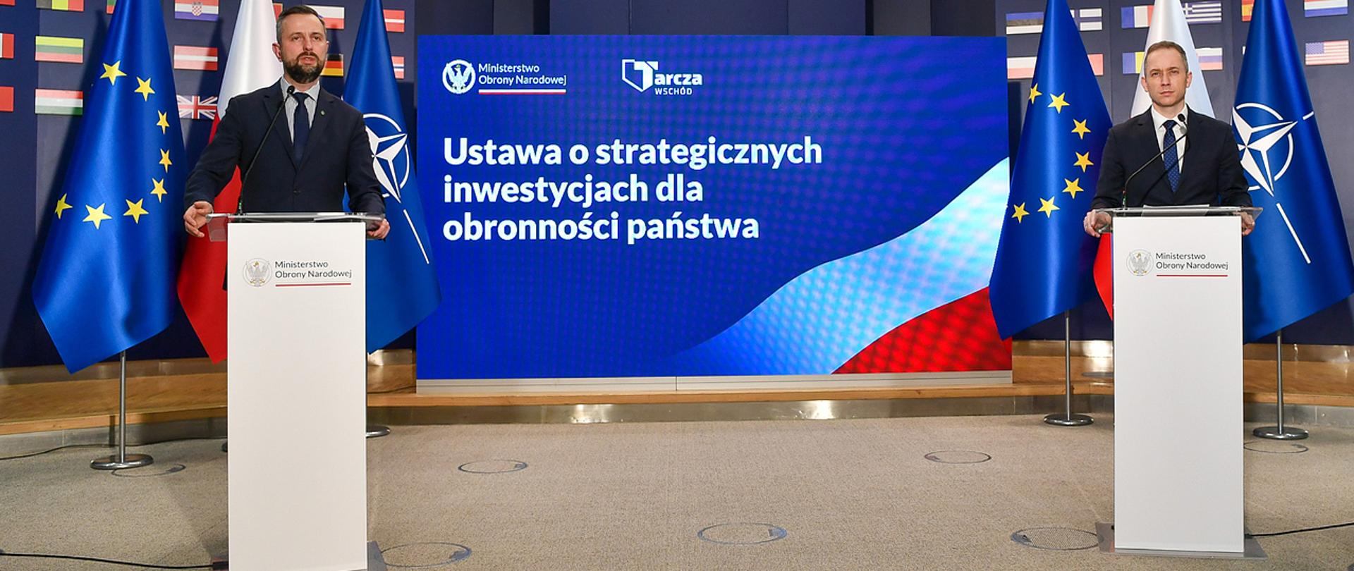 8 kwietnia 2025 r. w Warszawie, po posiedzeniu Rady Ministrów odbyła się konferencja prasowa Władysława Kosiniaka-Kamysza wicepremiera- ministra obrony narodowej oraz Cezarego Tomczyka sekretarza stanu w MON. Fot. st. kpr. Wojciech Król/MON
