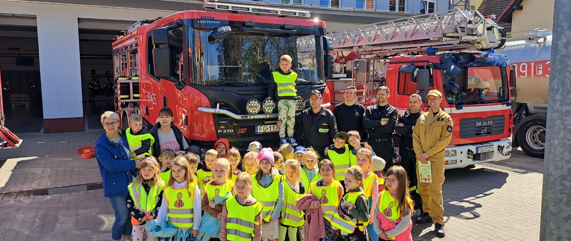 Wizyta starszaków z przedszkola im. Pszczółki Mai w Torzymiu