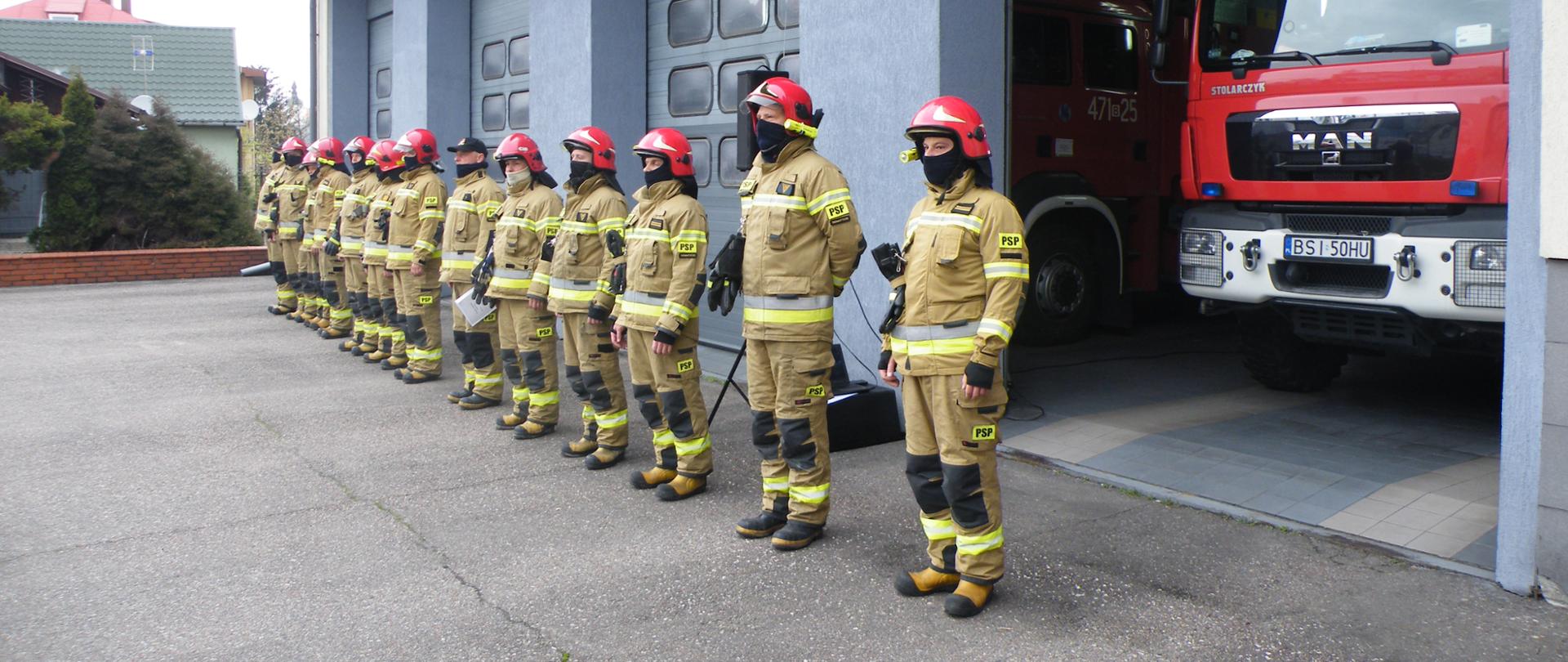 uroczysta zmiana służby