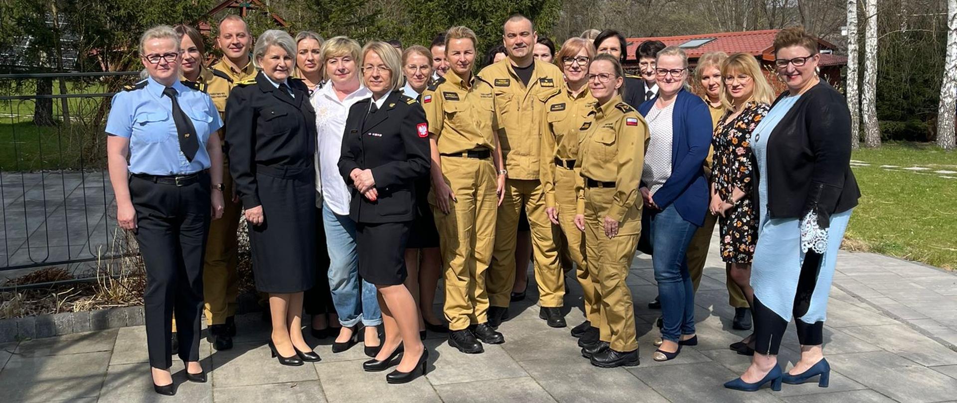Pamiątkowe zdjęcie grupowe. 