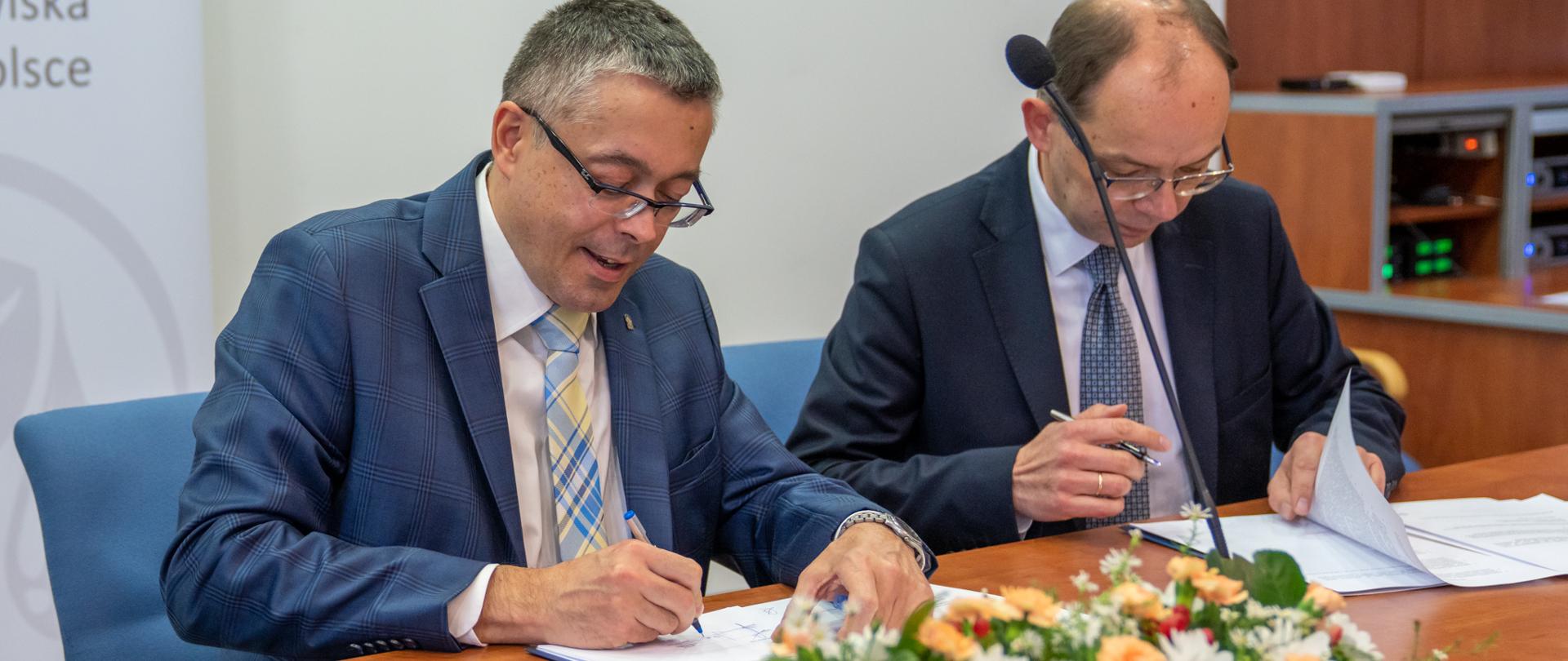 Artur Michalski, Zastępca Prezesa NFOŚiGW podczas uroczystego podpisywania umowy