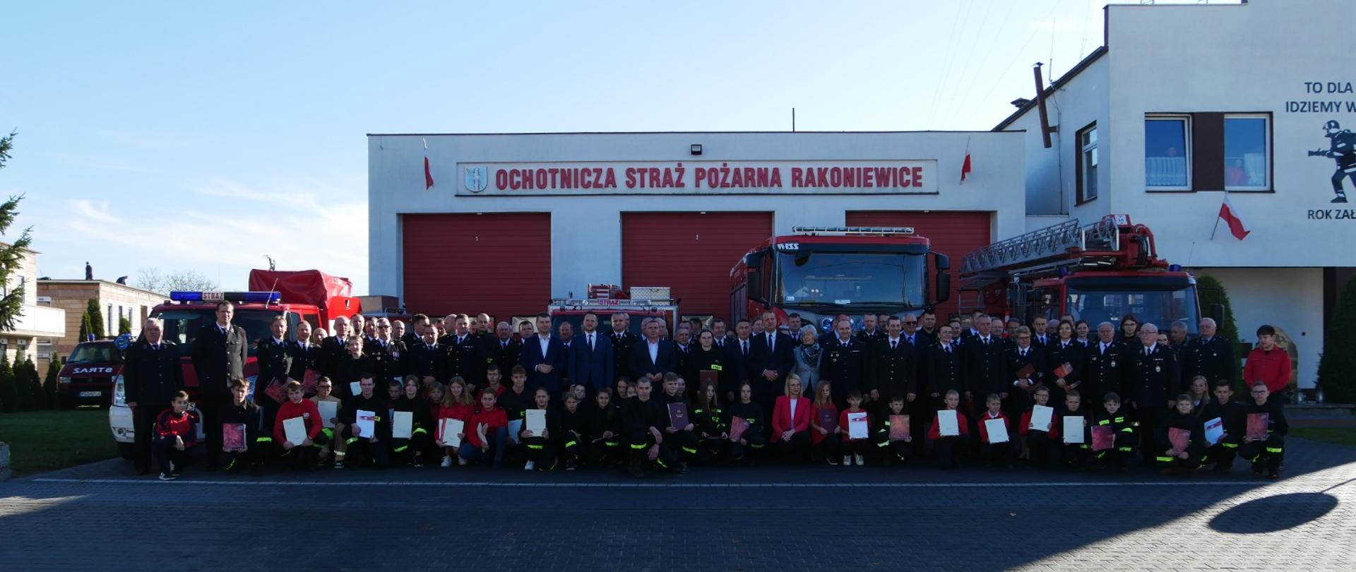 UROCZYSTE WRĘCZENIE PROMES DLA MŁODZIEŻOWYCH DRUŻYN POŻARNICZYCH Z TERENU POWIATÓW WOLSZTYŃSKIEGO I GRODZISKIEGO