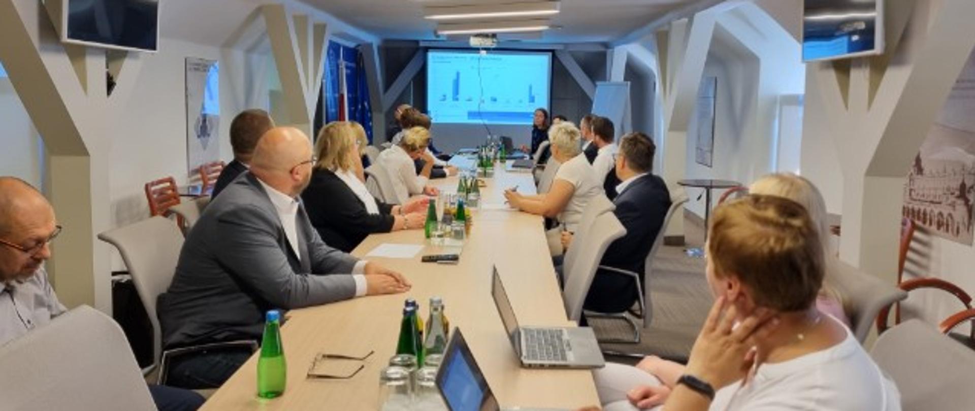 Spotkanie GIF z przedstawicielami podmiotów odpowiedzialnych na temat dostępności antybiotyków