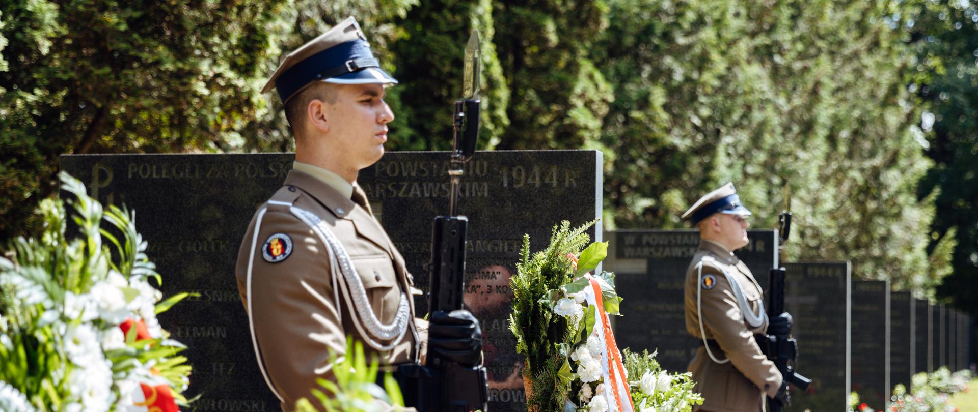 Pochówek Powstańców Warszawskich oraz cywilnych ofiar Powstania Warszawskiego, na Cmentarzu Powstańców Warszawy na Woli