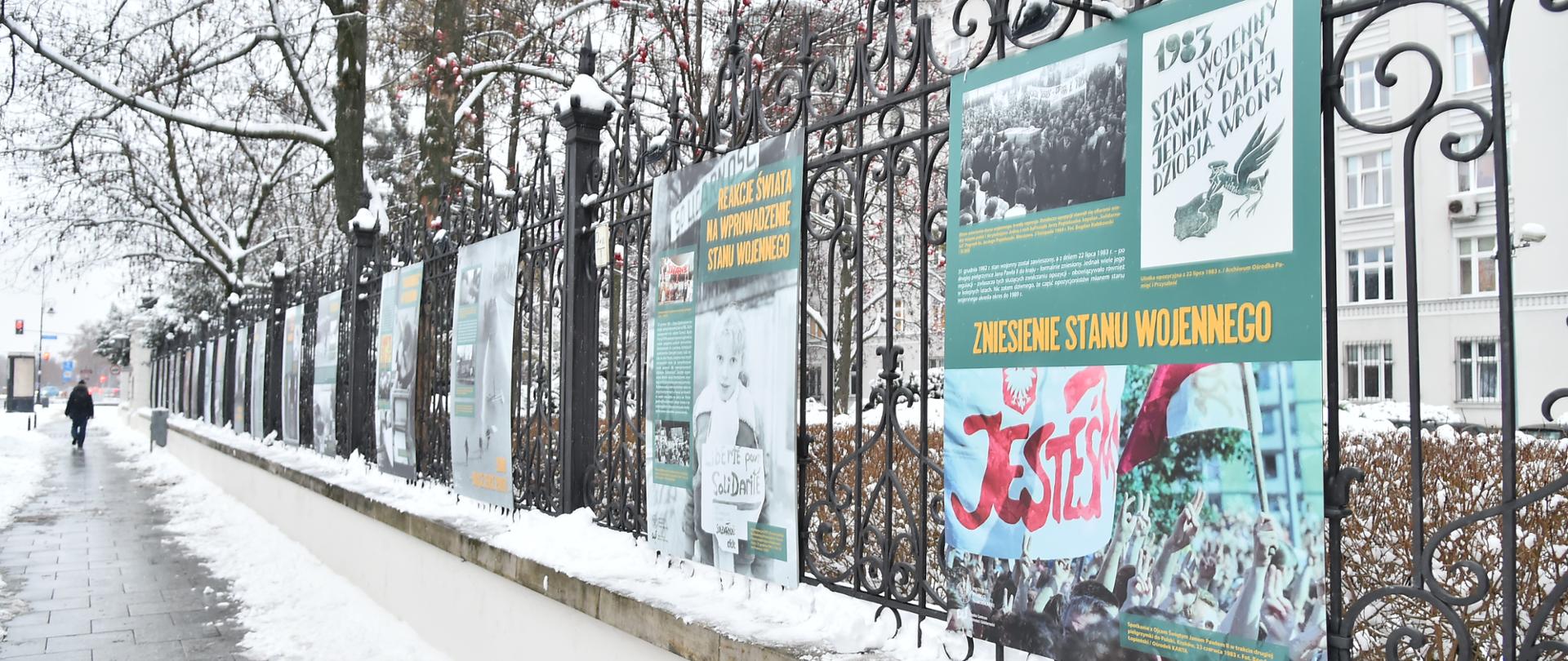  „Stan wojenny 1981–1983” wystawa plenerowa Ministerstwa Sprawiedliwości