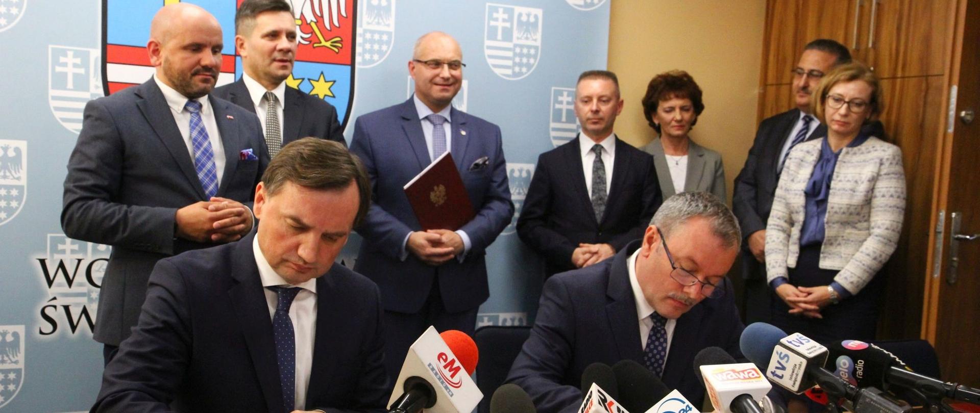 Przekazanie środków 4