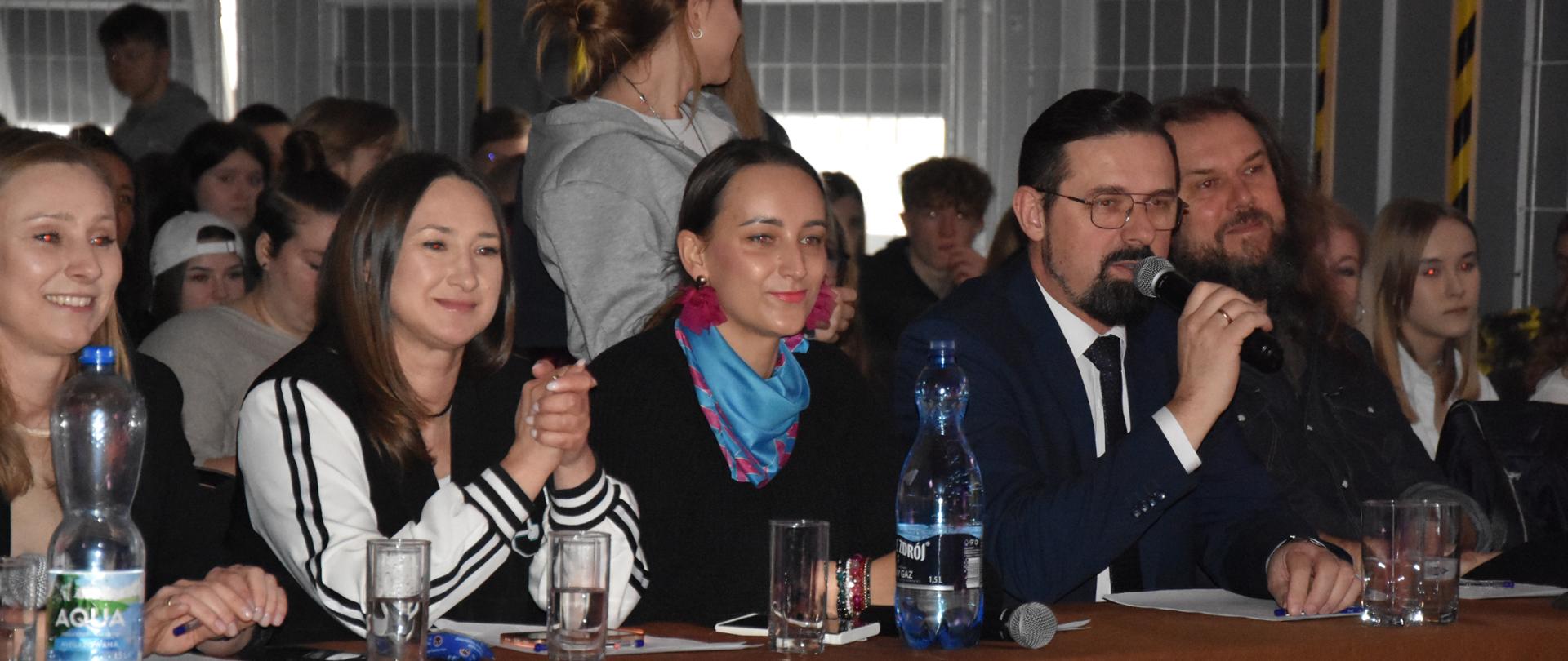 Konkurs talentów w Zespole Szkół im. Jana Śniadeckiego w Wyszogrodzie. 