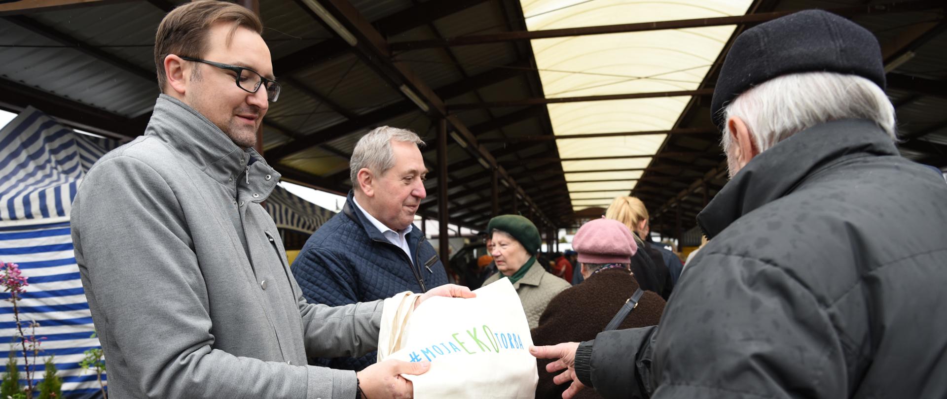 od lewej: Wiceminister Sławomir Mazurek, Minister Henryk Kowalczyk