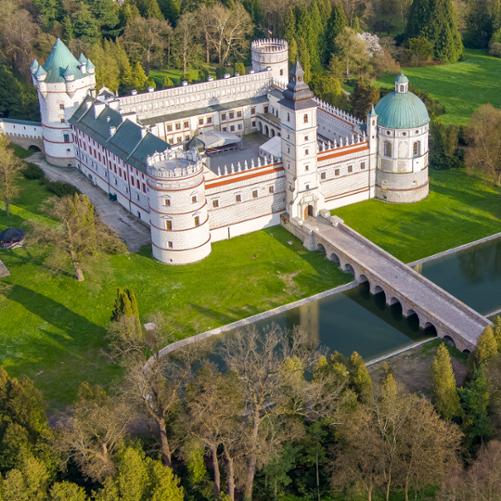 Krasiczyn - zespół zamkowo-parkowy