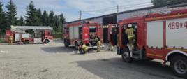 Zastępy PSP i OSP podczas ćwiczeń na obiekcie Gala Collezione