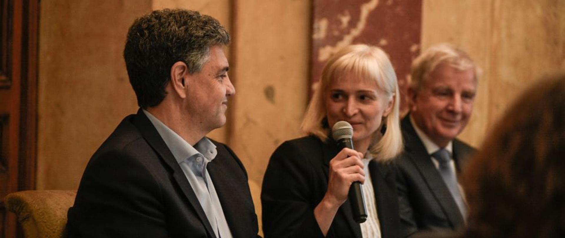 En la sede de la Embajada de Polonia, tuvo lugar la reunión mensual de la Unión de Cámaras de Comercio Extranjeras y Binacionales. 