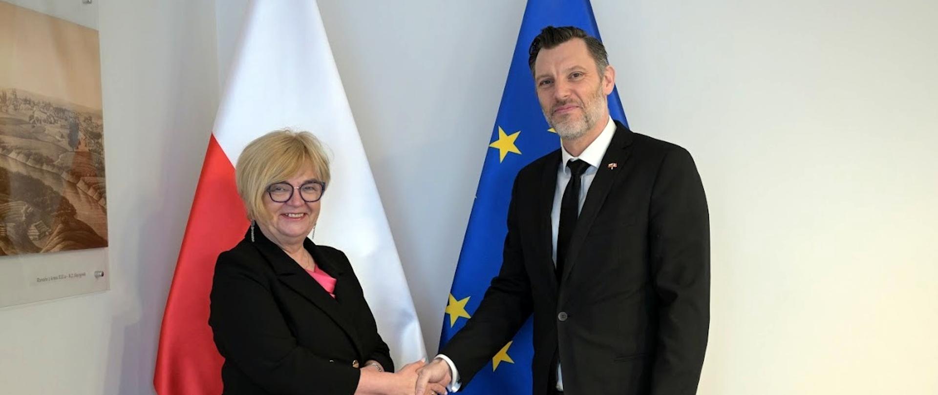 Wojewoda podkarpacki Teresa Kubas-Hul i Cédric Peltier, konsul generalny Francji w Krakowie