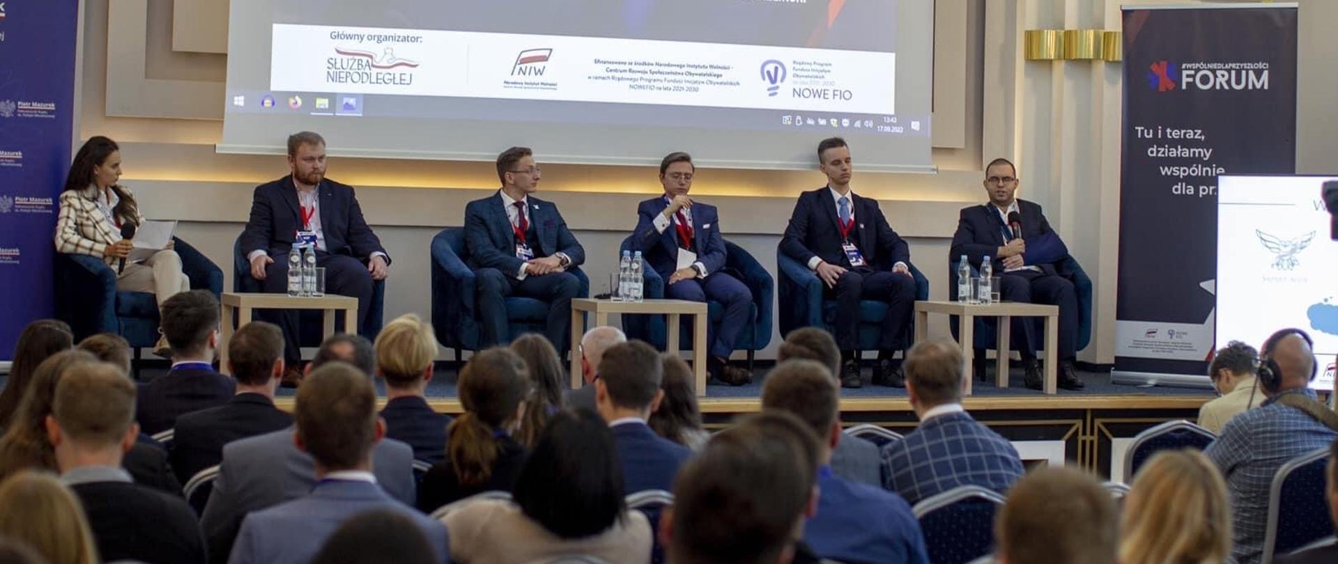 20220917-18_gov_VIII_Forum_WdP