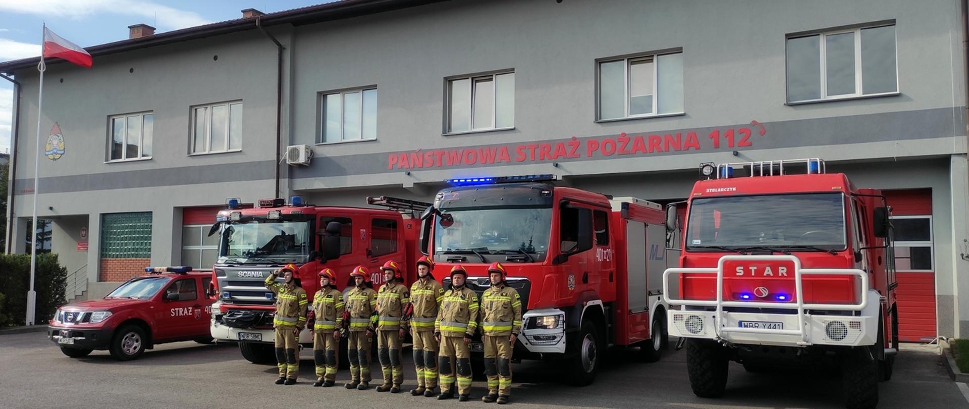 STRAŻACY W HOŁDZIE POWSTAŃCOM WARSZAWSKIM