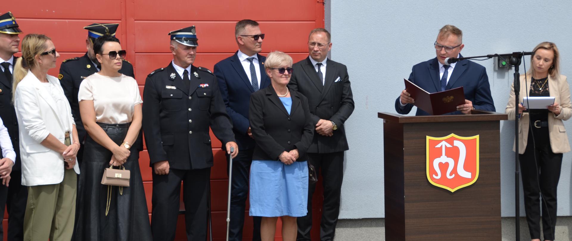 Wóz strażacki dla druhów z Jankowic 