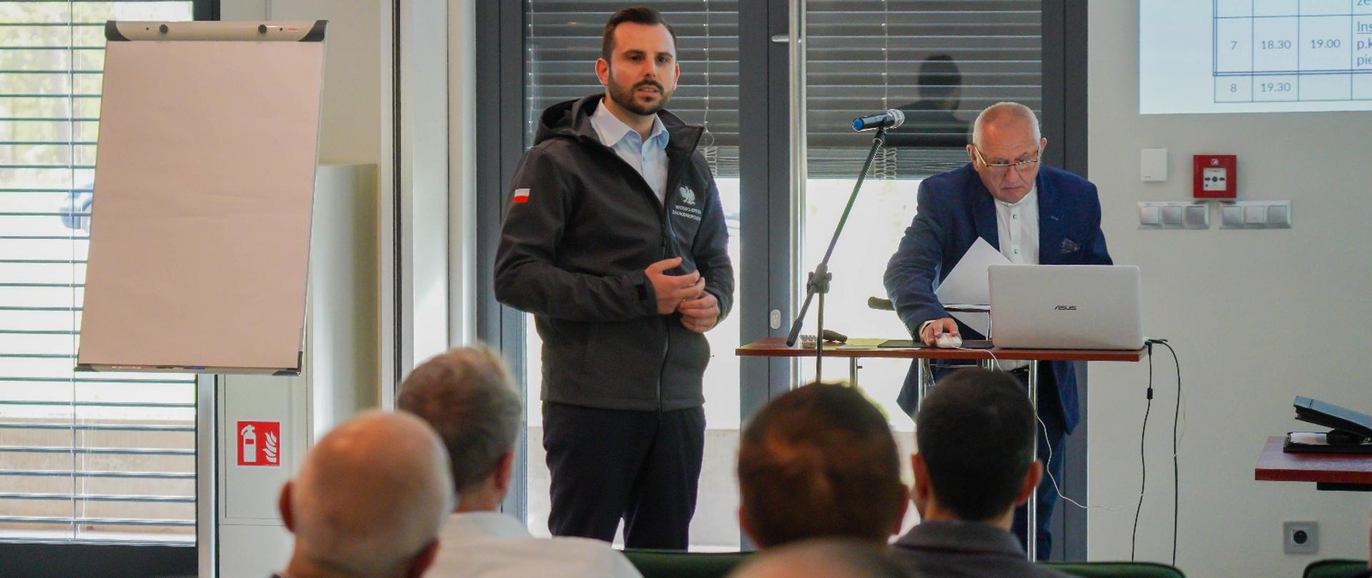 wicewojewoda otwiera ćwiczenia Gryf-25