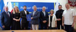 Staszów - podpisanie umowy na budowę magazynu obrony cywilnej