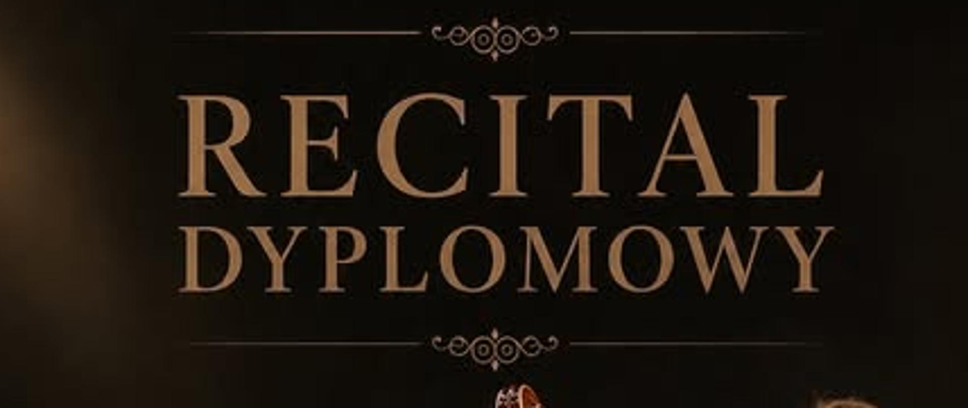 Plakat z wydarzeniem - Recital Dyplomowy Gabrieli Król, który odbędzie się 7 maja 2026r. o godz. 18:00 w auli ZPSM w Dębicy; tło czarne, z prawej strony umieszczono kolorowe zdjęcie uczennicy trzymającej w ręce altówkę