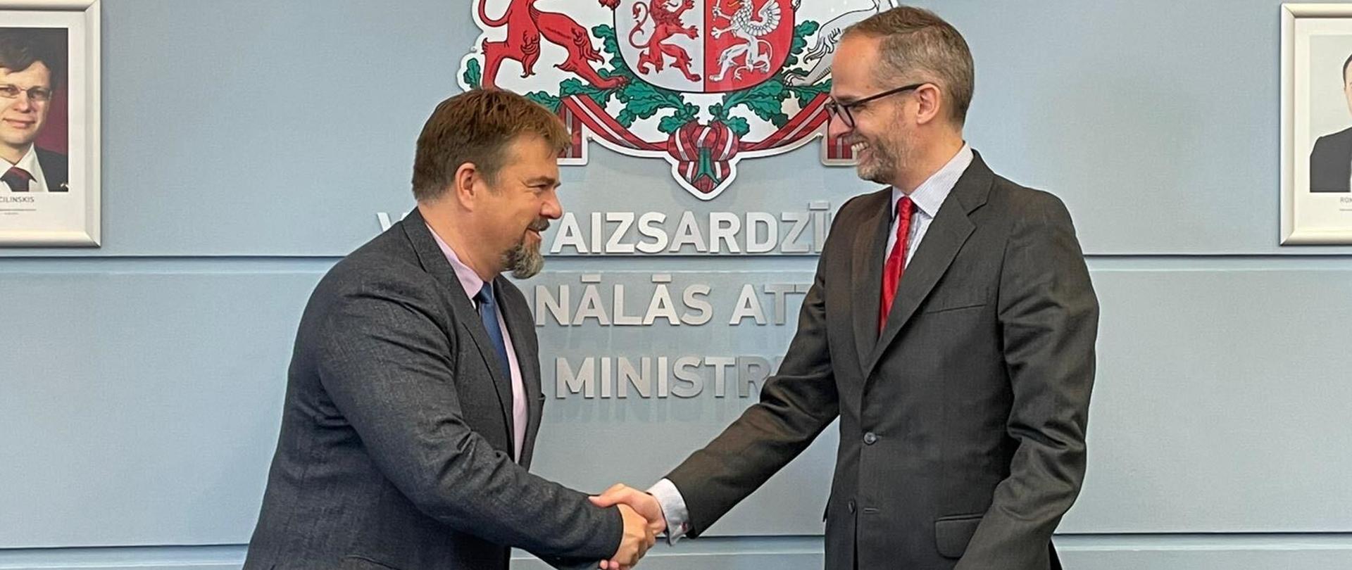 Wiceminister Adam Guibourgé-Czetwertyński na otwarciu Polsko-Łotewskiej Izby Przemysłowo-Handlowej