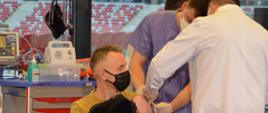 Rozpoczął się proces szczepień przeciw COVID-19 dla funkcjonariuszy służb mundurowych