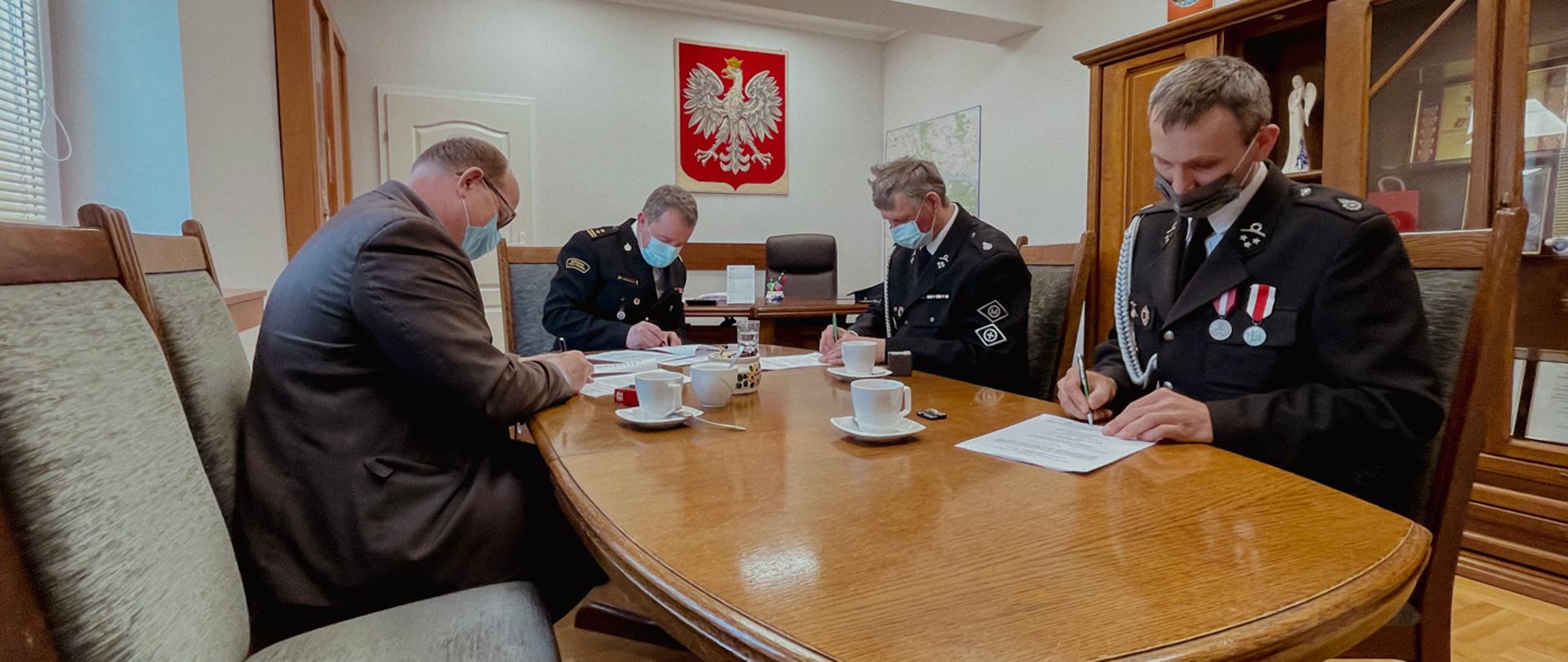 Podpisanie porozumienia w sprawie włączenia jednostki OSP Lubomin do KSRG