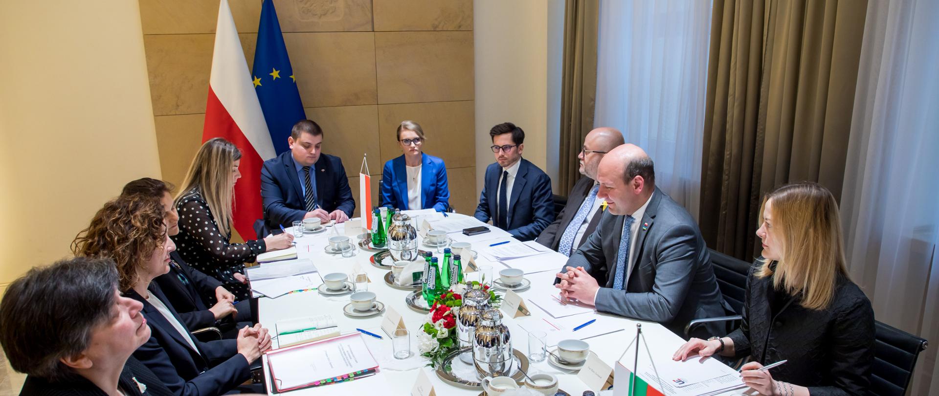 konsultacje Sekretarza Stanu Szymona Szynkowskiego vel Sęka z panią Ireną Dimitrową, Wiceminister Spraw Zagranicznych Republiki Bułgarii