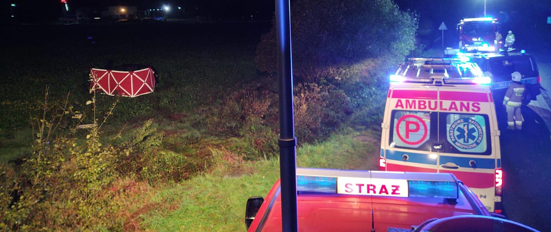 W godzinach nocnych doszło do wypadku śmiertelnego przy miejscowości Budziechów. Kierujący stracił panowanie nad samochodem osobowym i zjechał z drogi a następnie koziołkował na polu.