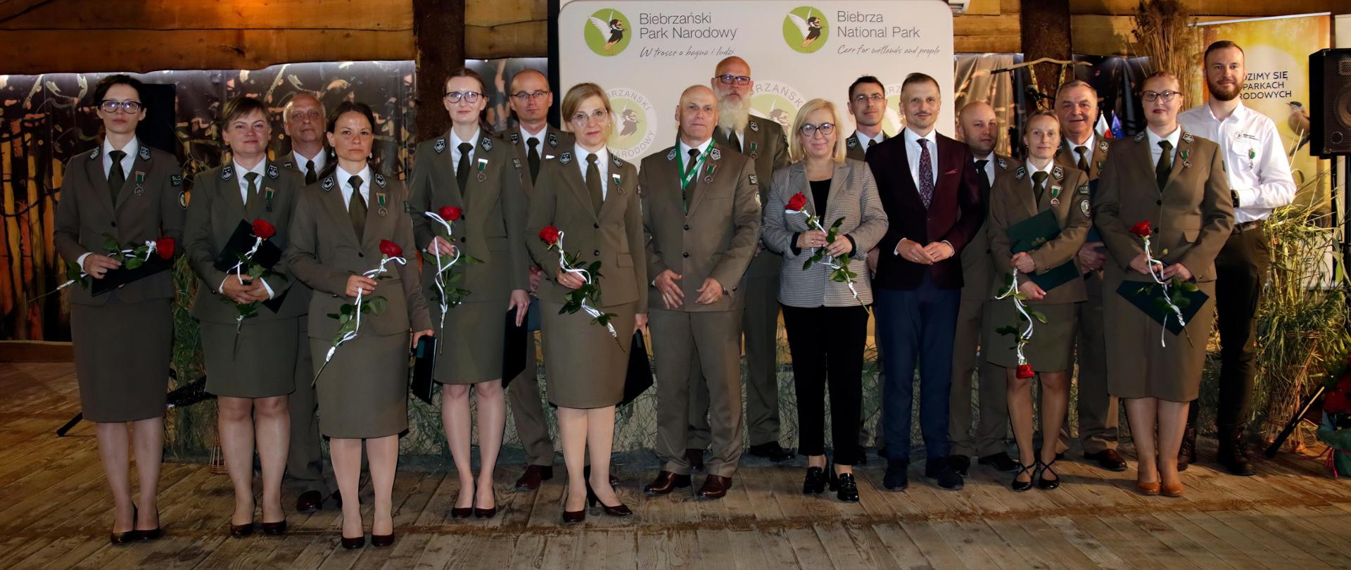 Minister Paulina Hennig-Kloska spotkała się z pracownikami Biebrzańskiego Parku Narodowego
