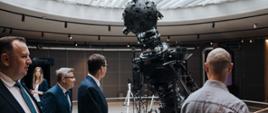Premier Mateusz Morawiecki podczas wizyty w Planetarium Śląskiego Parku Nauki w Chorzowie