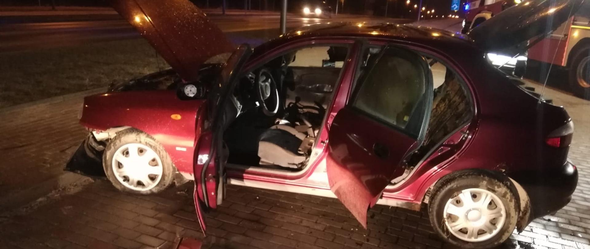 Pożar samochodu osobowego