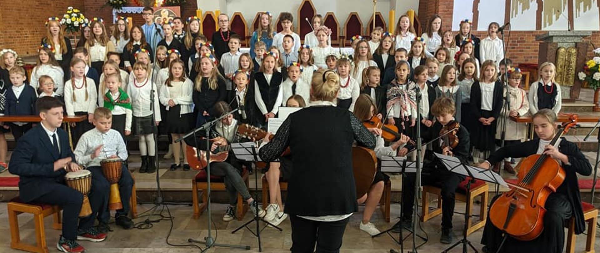 Uroczyste obchody 25-lecia istnienia Katolickiego Zespołu Edukacyjnego im. Świętej Rodziny w Olsztynie