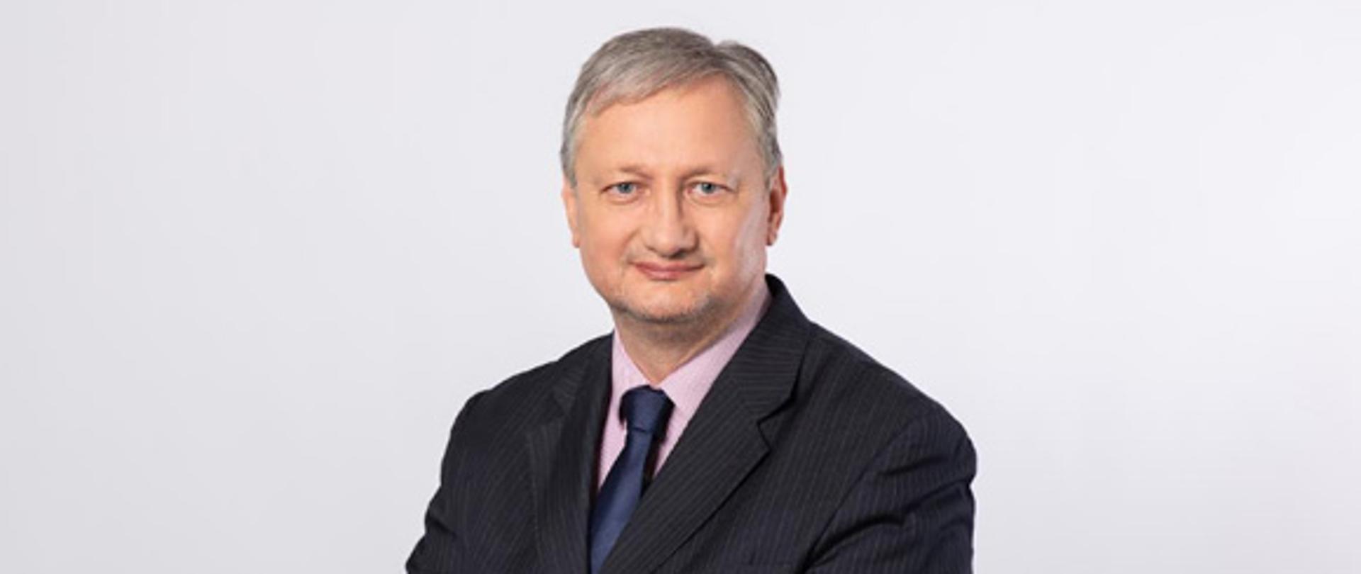 Photos-of-Ambassador