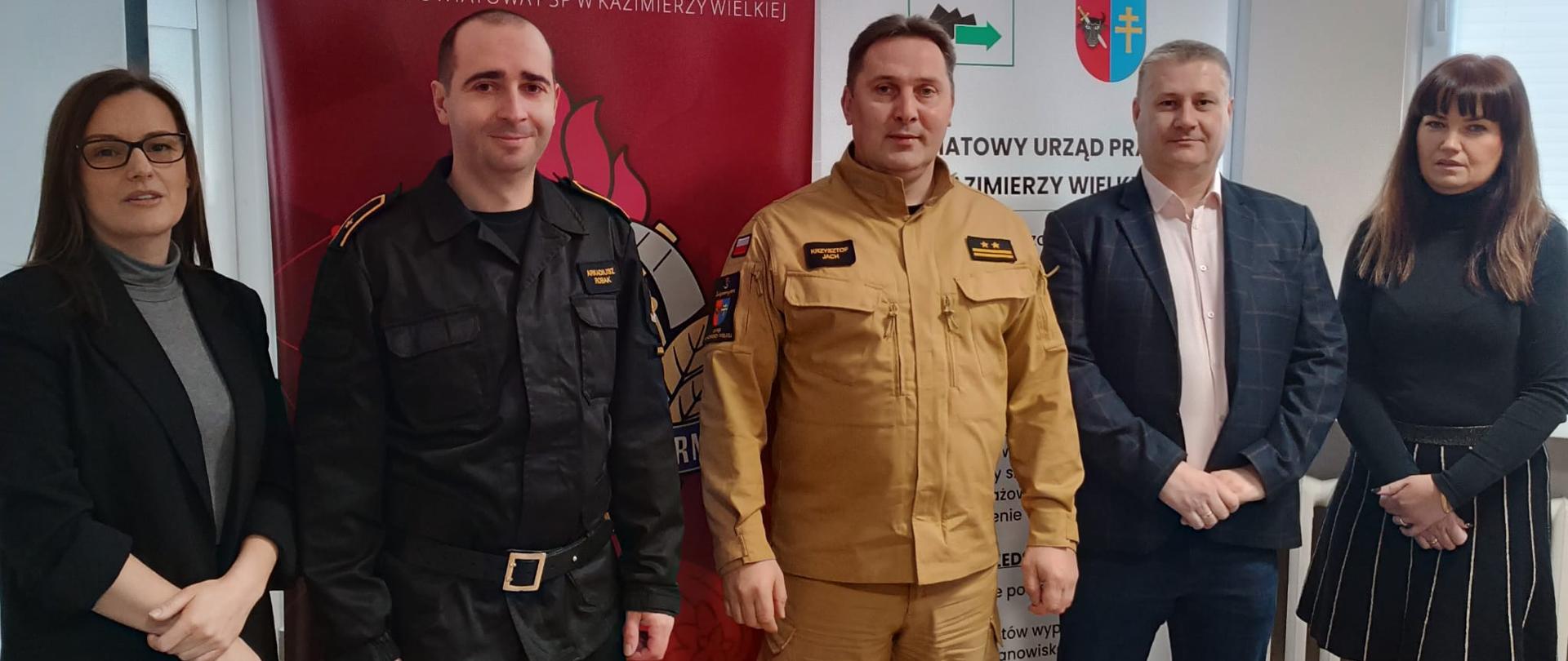 Prelekcje kazimierskich strażaków związane z rekrutacją kandydatów do służby i pracy