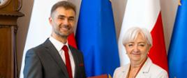 Wojewoda Łódzki Dorota Ryl wraz z konsultantem wojewódzkim dr hab. n. med. Michałem Karbownikiem, nowo powołanym konsultantem, jest nauczycielem akademickim i naukowcem związanym z Zakładem Farmakologii i Toksykologii Uniwersytetu Medycznego w Łodzi