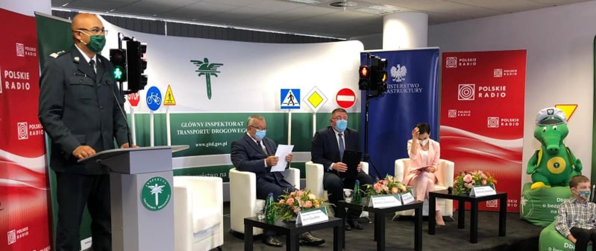 Finał konkursu na opowiadanie lub bajkę dotyczące bezpieczeństwa ruchu drogowego z udziałem wiceministra edukacji i nauki