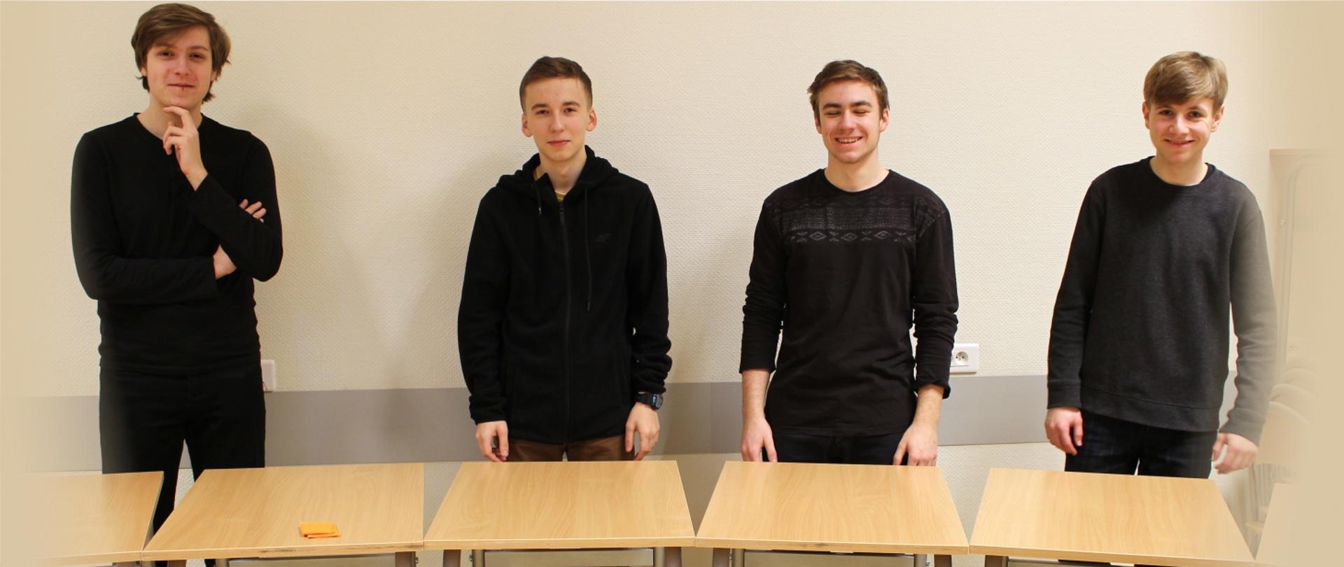 Zdjęcie przestawia członków Samorządu Uczbiowskiego ZPSM