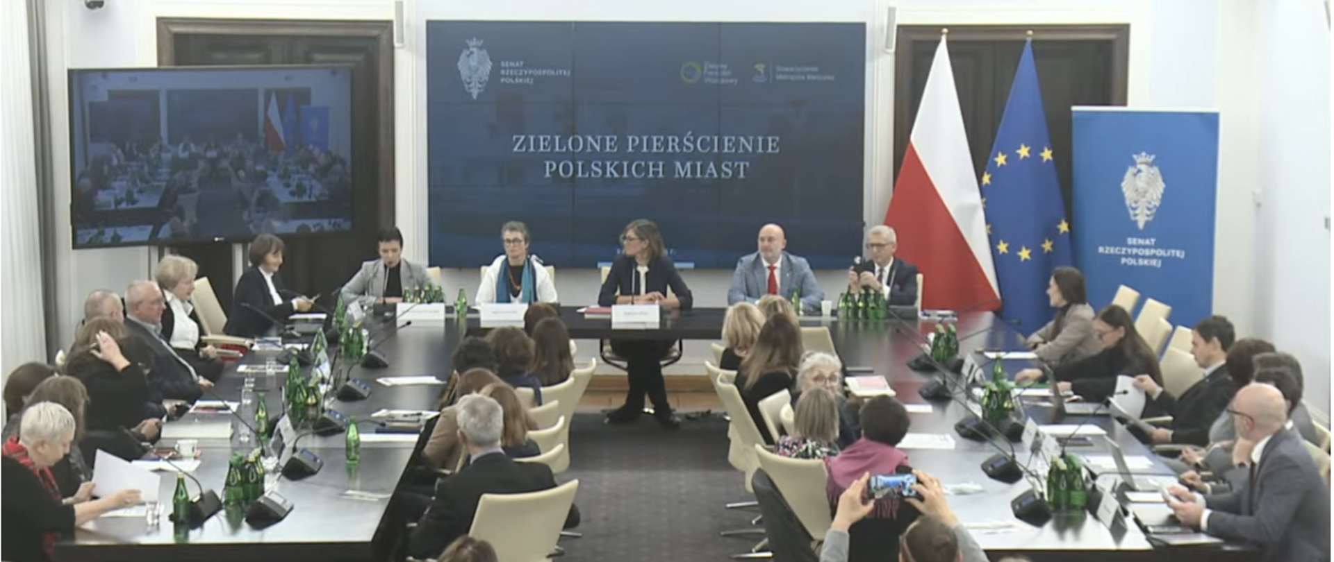 zielone pierścienie