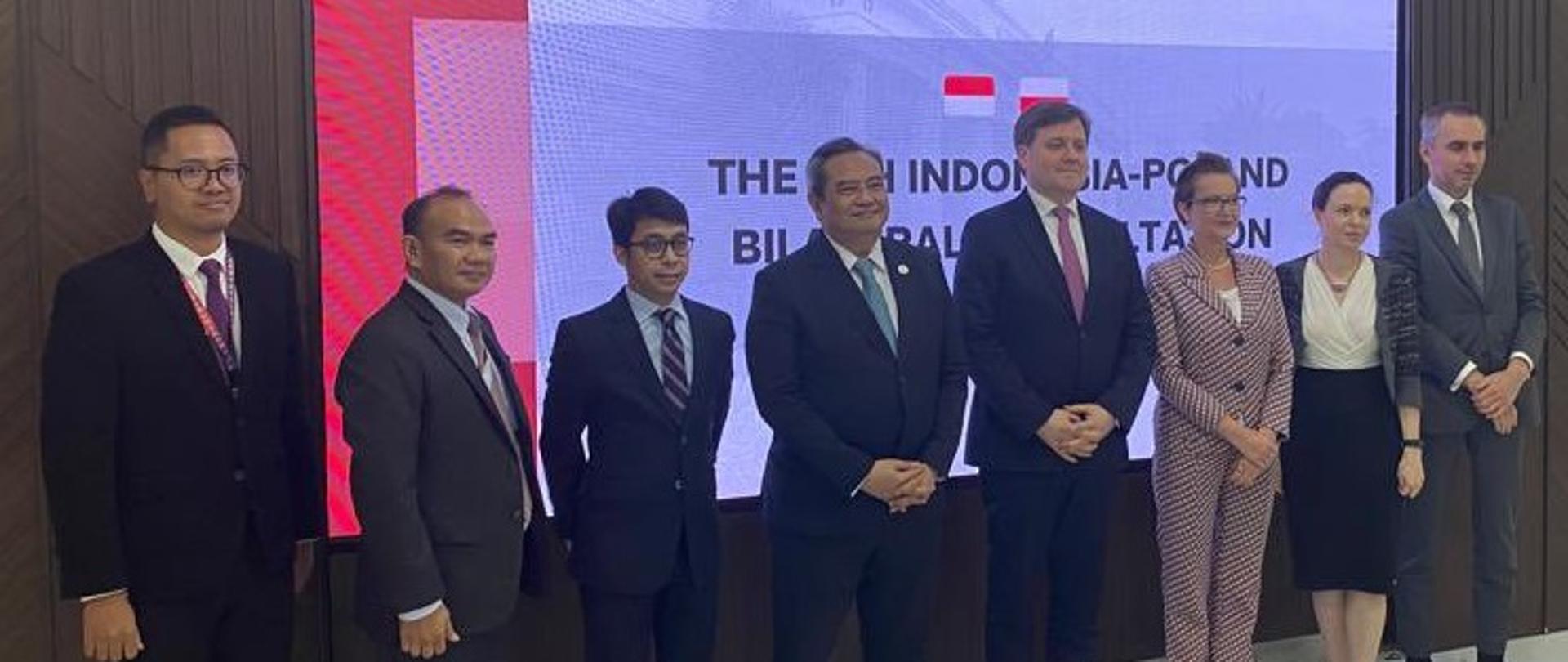 Minister Gerwel w Indonezji