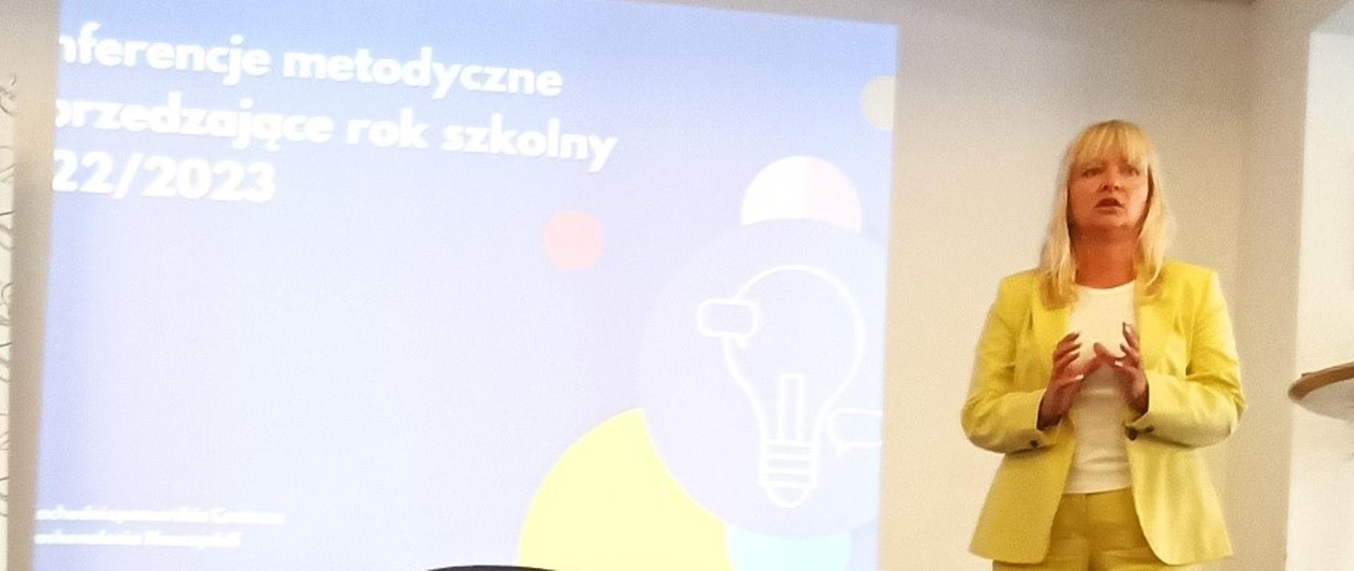 Konferencje metodyczne dla pedagogów pracujących w szkołach podstawowych i szkołach ponadpodstawowych.
kierownik sekcji Oświaty Zdrowotnej i Promocji Zdrowia mgr Magdalena Stachel z Powiatowej Stacji Sanitarno-Epidemiologicznej w Szczecinie wygłasza wykłady na temat programów i akcji prozdrowotnych realizowanych w nadchodzącym roku szkolnym 2022/2023 przez PSSE w Szczecinie